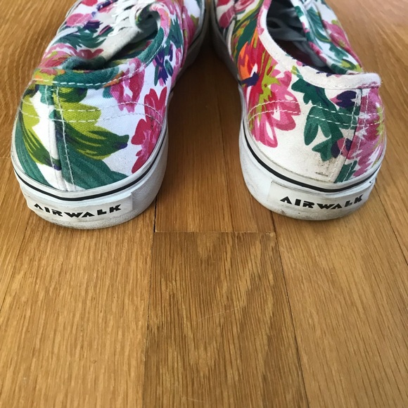 airwalk tennis ball shoes